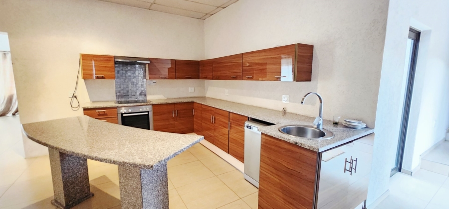 To Let 3 Bedroom Property for Rent in Laudium Gauteng