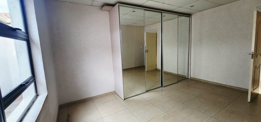 To Let 3 Bedroom Property for Rent in Laudium Gauteng
