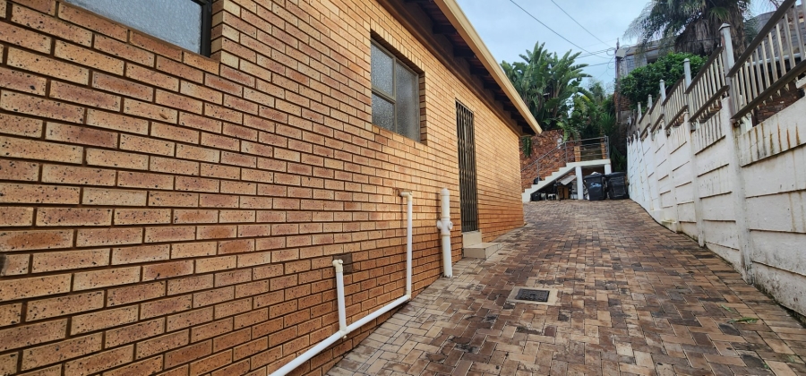 To Let 3 Bedroom Property for Rent in Laudium Gauteng