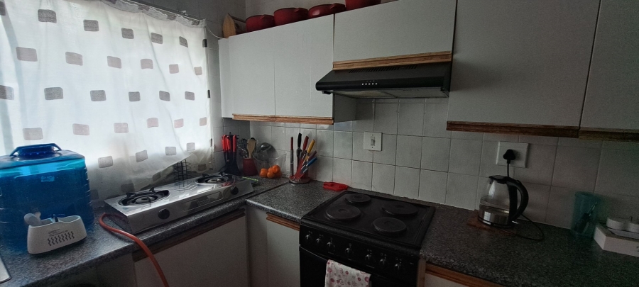 To Let 2 Bedroom Property for Rent in Edenvale Central Gauteng