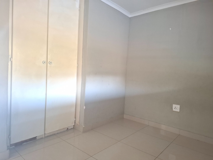To Let 3 Bedroom Property for Rent in La Montagne Gauteng