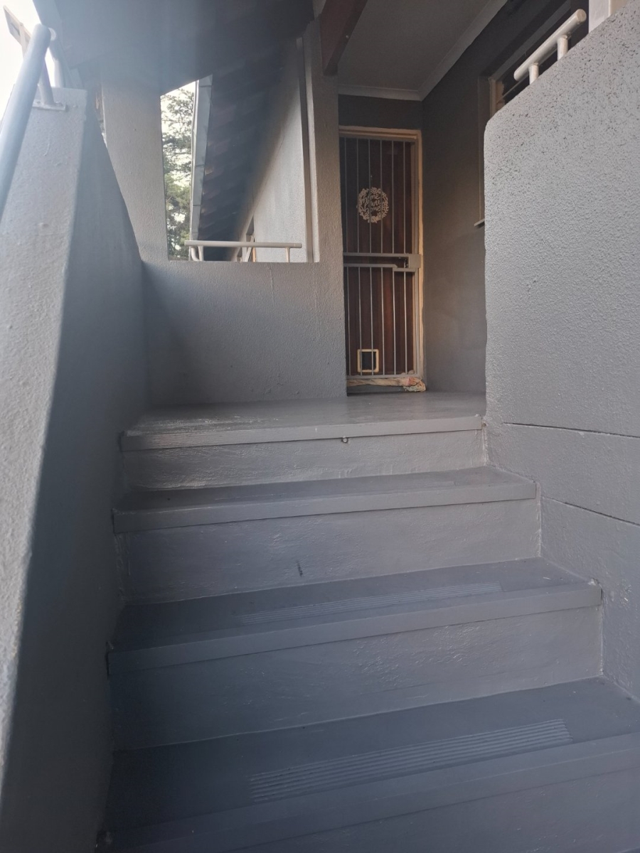 To Let 3 Bedroom Property for Rent in La Montagne Gauteng