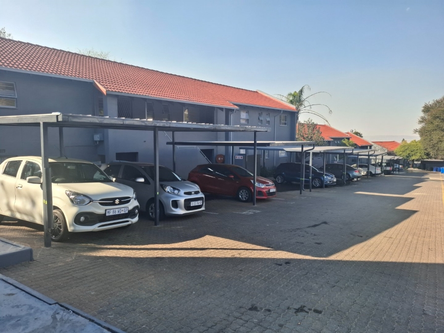 To Let 3 Bedroom Property for Rent in La Montagne Gauteng