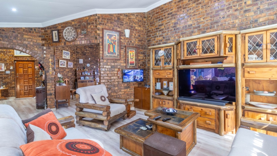3 Bedroom Property for Sale in Bassonia Gauteng