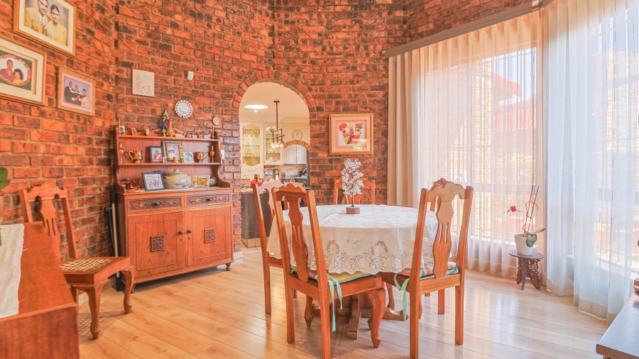 3 Bedroom Property for Sale in Bassonia Gauteng