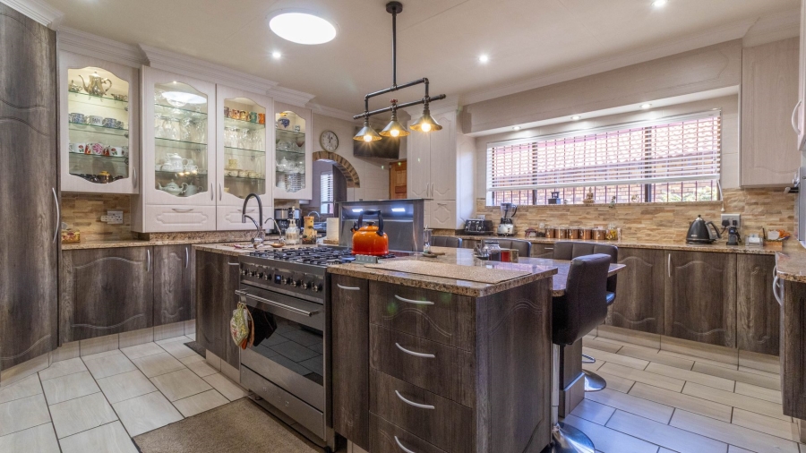 3 Bedroom Property for Sale in Bassonia Gauteng