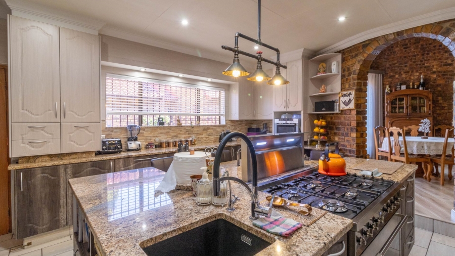 3 Bedroom Property for Sale in Bassonia Gauteng
