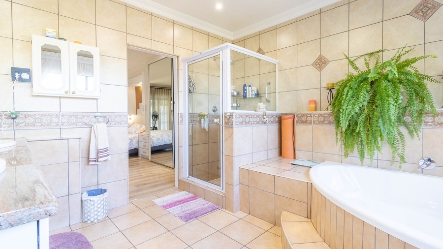3 Bedroom Property for Sale in Bassonia Gauteng