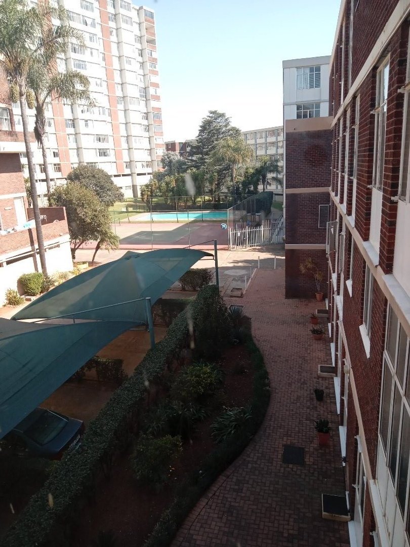 To Let 2 Bedroom Property for Rent in Bedford Gardens Gauteng