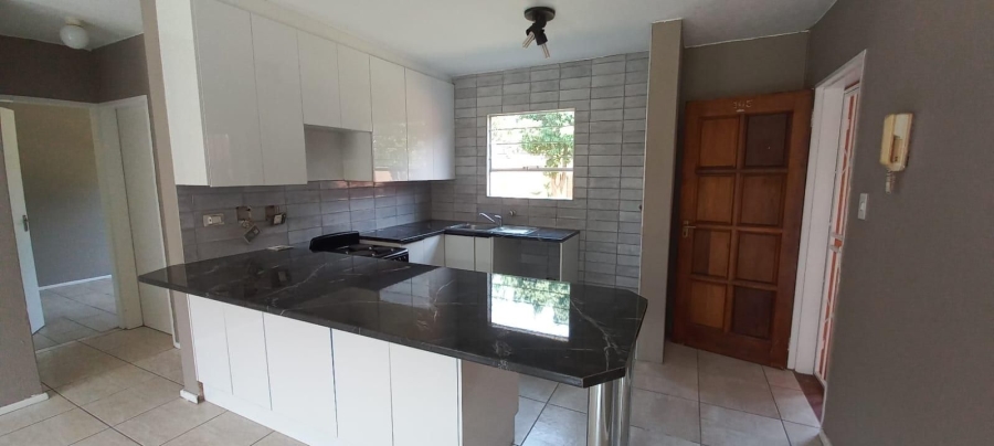 To Let 2 Bedroom Property for Rent in Union Gauteng