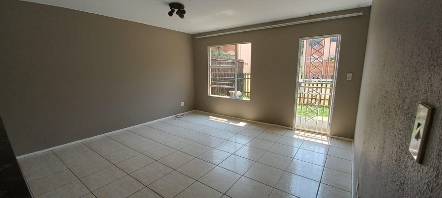 To Let 2 Bedroom Property for Rent in Union Gauteng