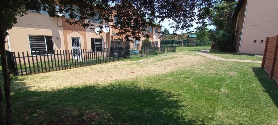 To Let 2 Bedroom Property for Rent in Union Gauteng