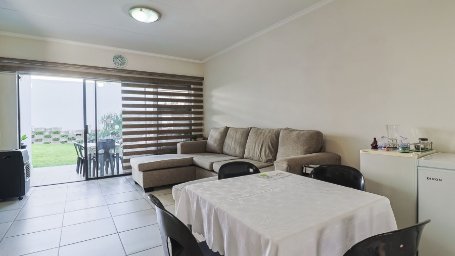 3 Bedroom Property for Sale in Oakdene Gauteng