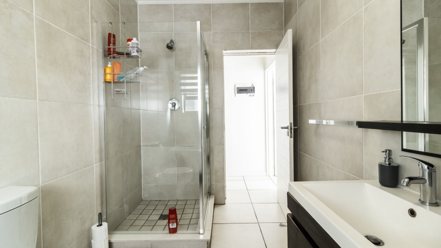 3 Bedroom Property for Sale in Oakdene Gauteng