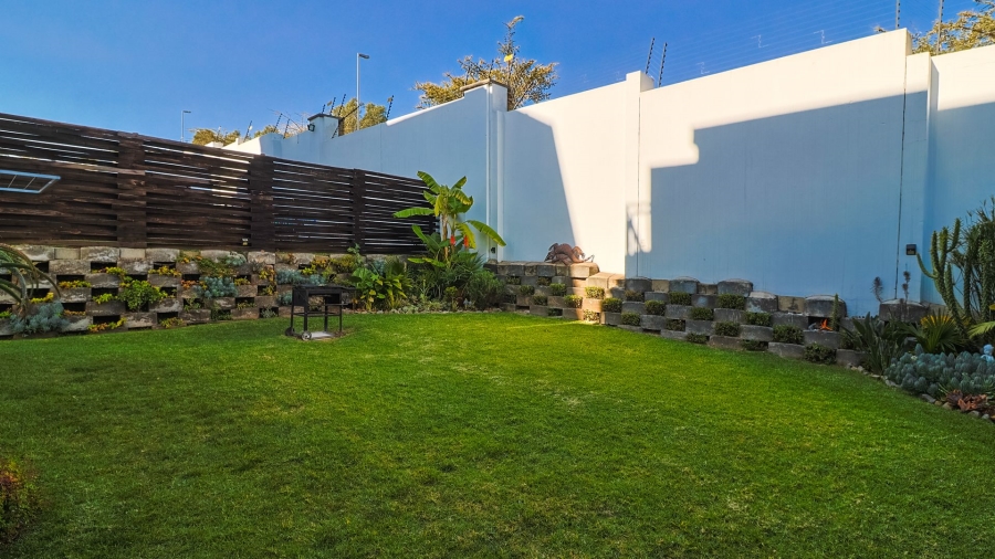 3 Bedroom Property for Sale in Oakdene Gauteng