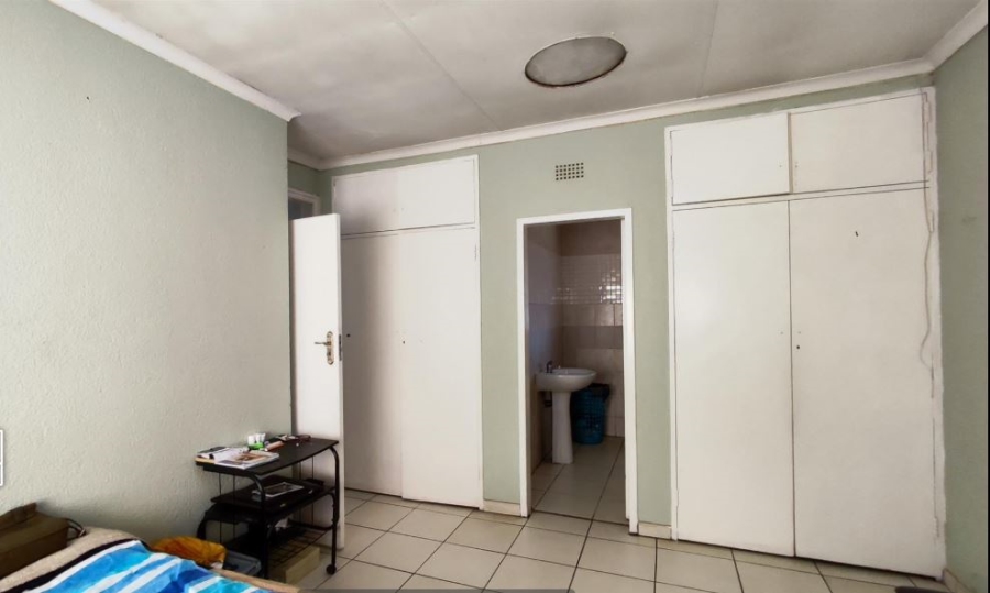 3 Bedroom Property for Sale in Birchleigh North Gauteng