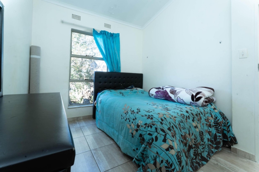To Let 3 Bedroom Property for Rent in Florida Gauteng