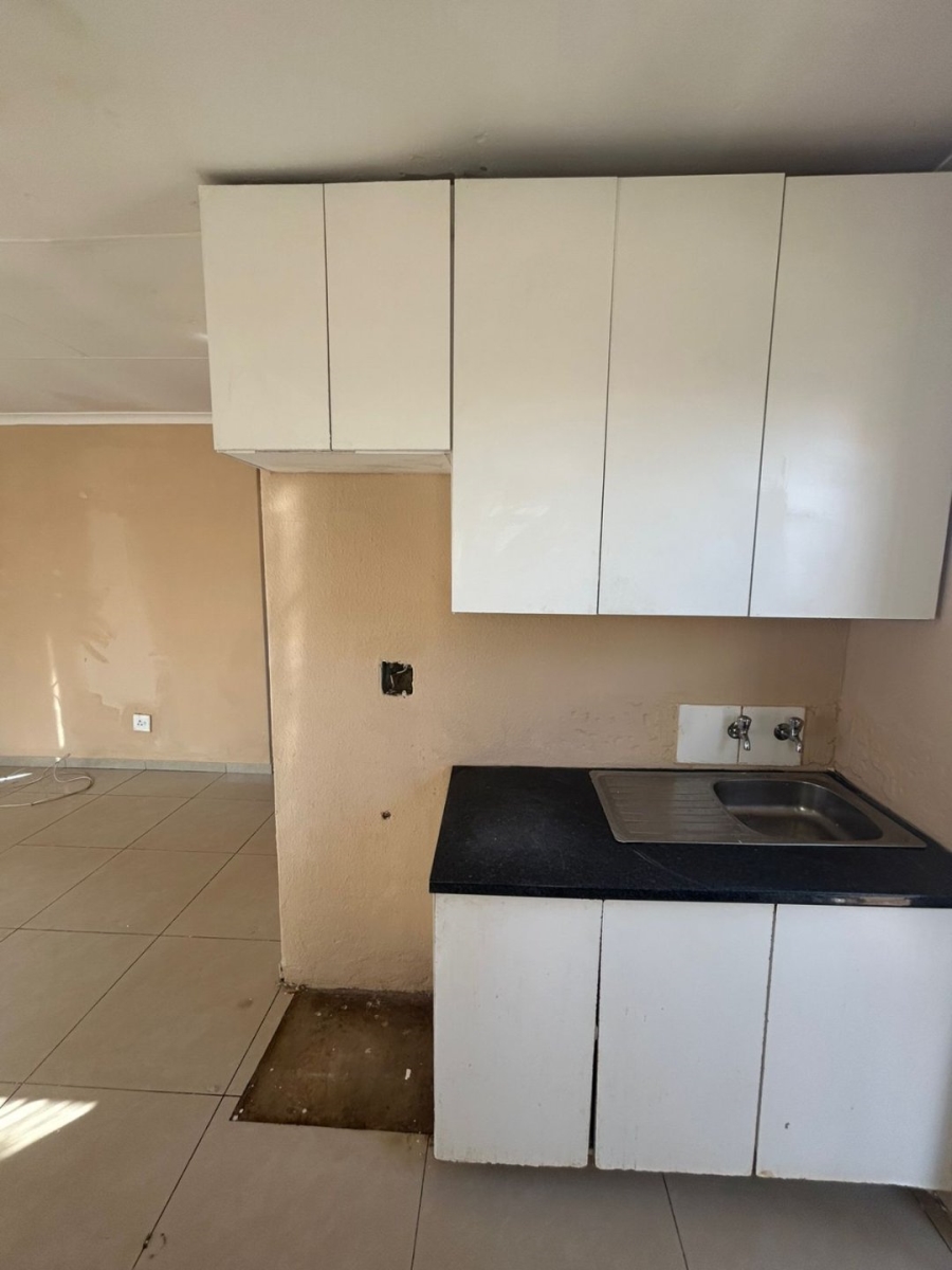 2 Bedroom Property for Sale in Beverley Hills Gauteng