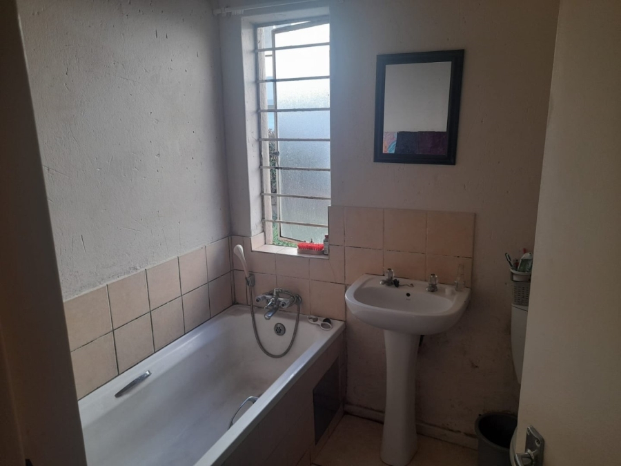 1 Bedroom Property for Sale in Klippoortje Gauteng