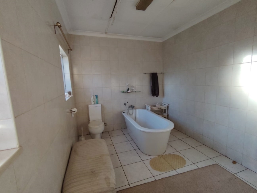 4 Bedroom Property for Sale in Parkdene Gauteng