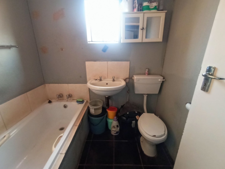 2 Bedroom Property for Sale in Beverley Hills Gauteng