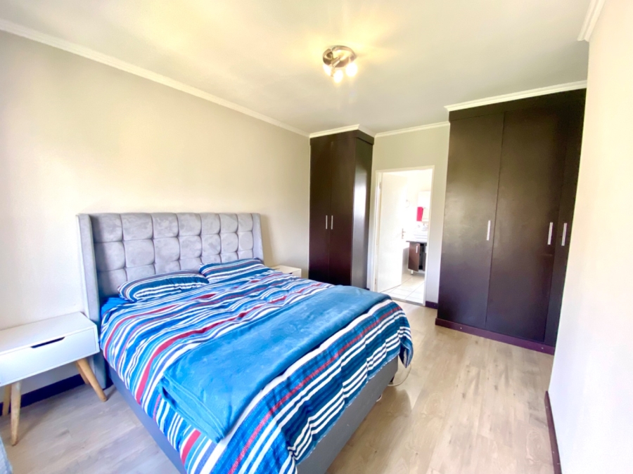 2 Bedroom Property for Sale in Noordwyk Gauteng