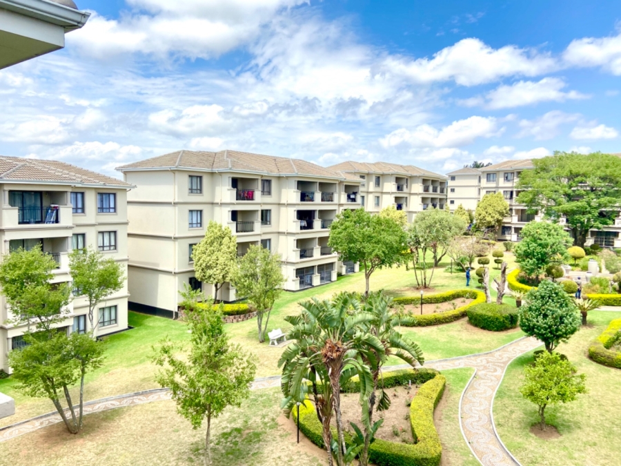 2 Bedroom Property for Sale in Noordwyk Gauteng