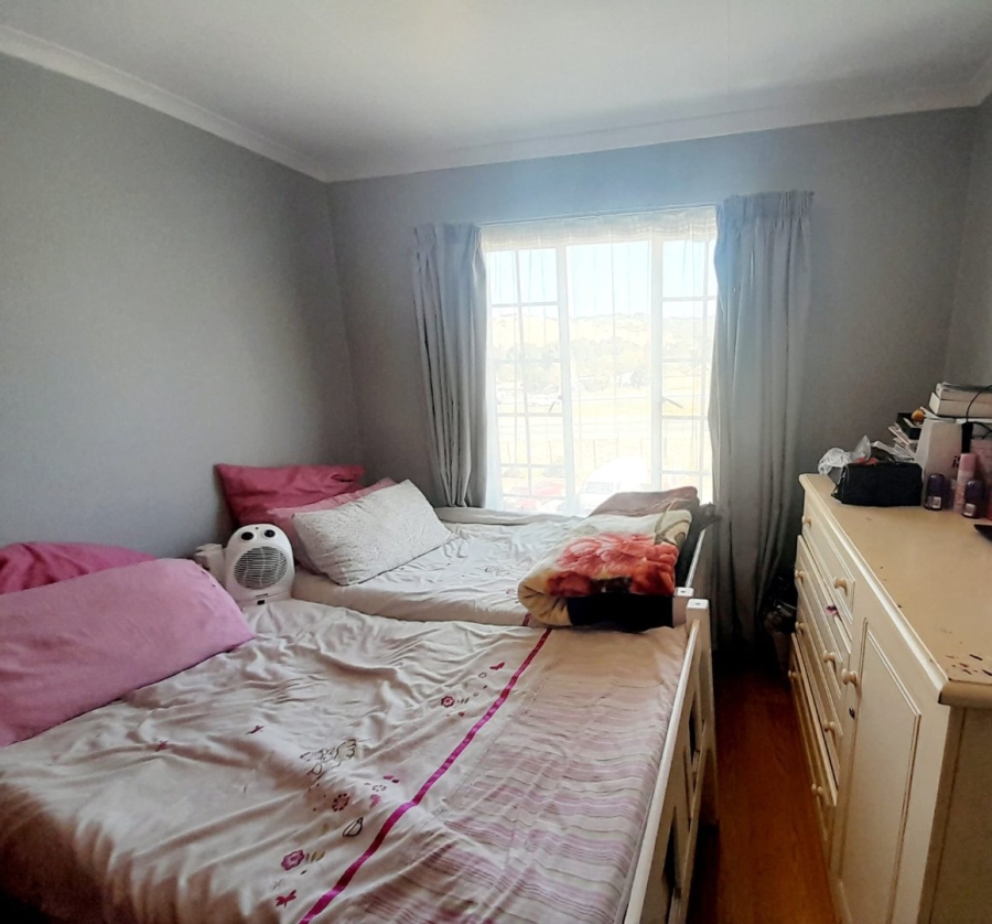 2 Bedroom Property for Sale in Meredale Gauteng