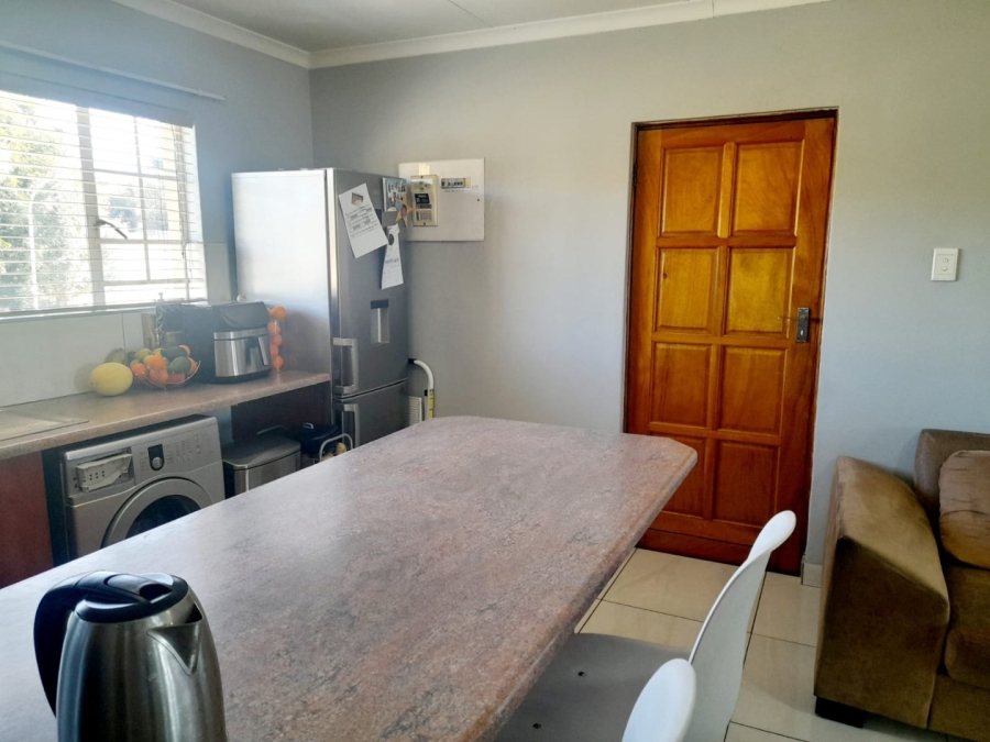2 Bedroom Property for Sale in Meredale Gauteng