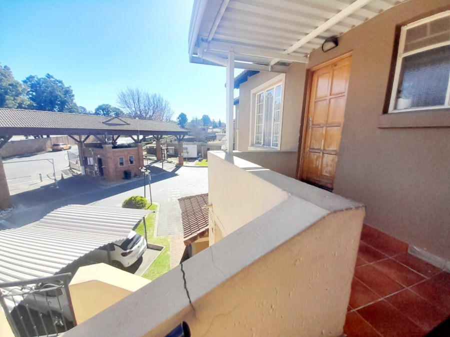 2 Bedroom Property for Sale in Meredale Gauteng