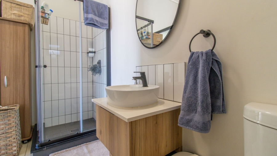 2 Bedroom Property for Sale in Aspen Hills Gauteng