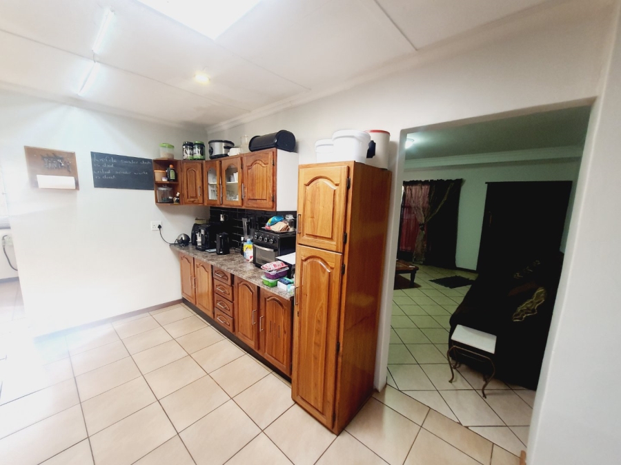 5 Bedroom Property for Sale in Elardus Park Gauteng