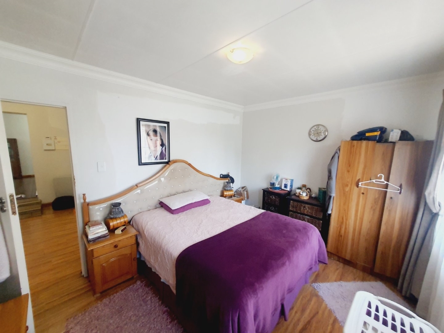 5 Bedroom Property for Sale in Elardus Park Gauteng