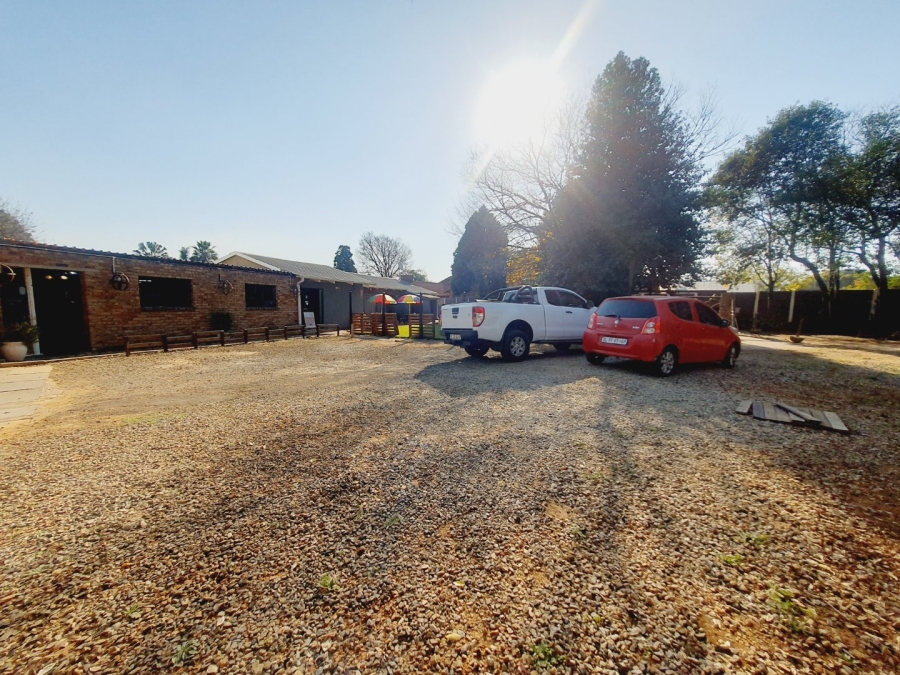 5 Bedroom Property for Sale in Elardus Park Gauteng