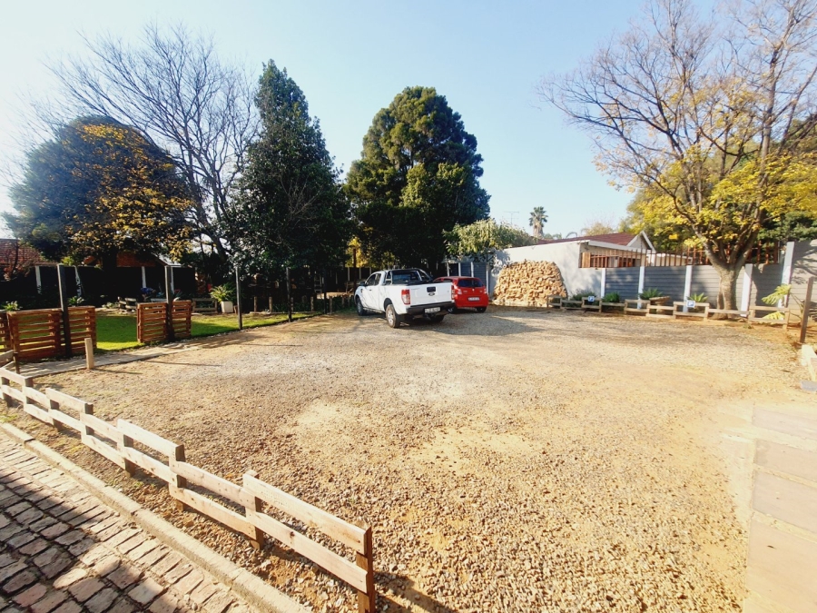 5 Bedroom Property for Sale in Elardus Park Gauteng