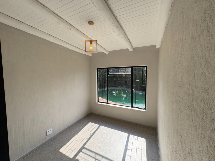 4 Bedroom Property for Sale in Garsfontein Gauteng