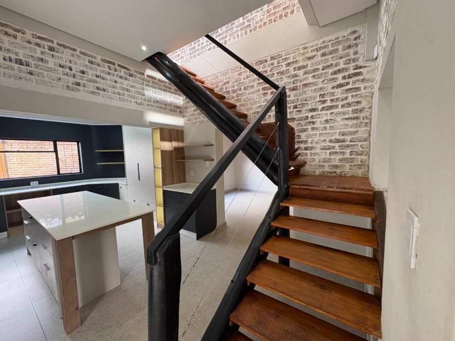 4 Bedroom Property for Sale in Garsfontein Gauteng