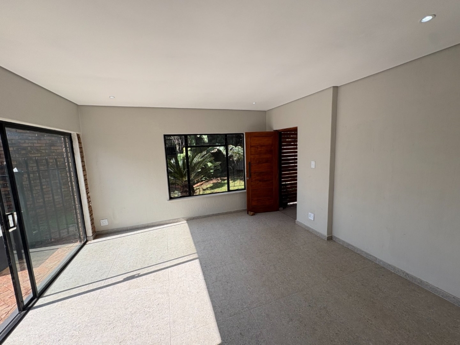 4 Bedroom Property for Sale in Garsfontein Gauteng