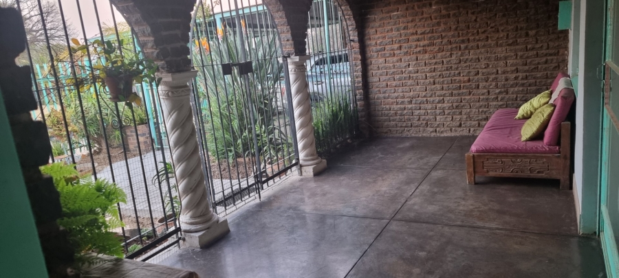 5 Bedroom Property for Sale in Danville Gauteng