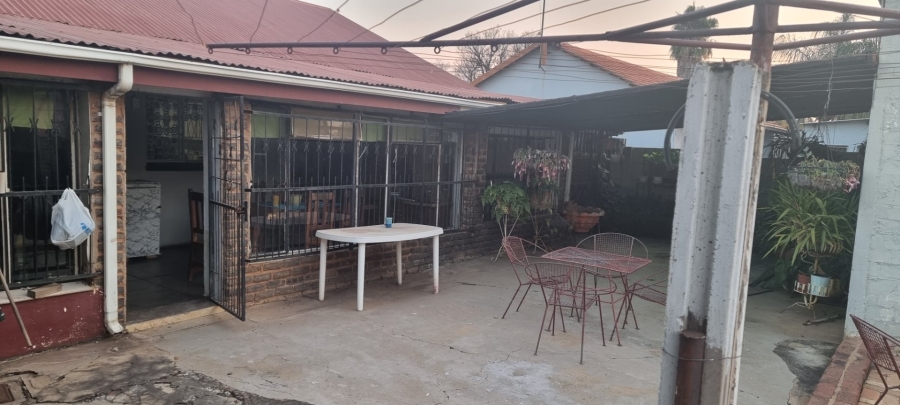 5 Bedroom Property for Sale in Danville Gauteng