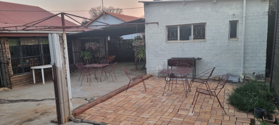 5 Bedroom Property for Sale in Danville Gauteng