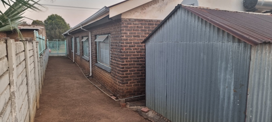 5 Bedroom Property for Sale in Danville Gauteng