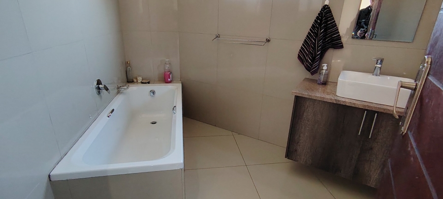 4 Bedroom Property for Sale in Eldo Village Estate Gauteng