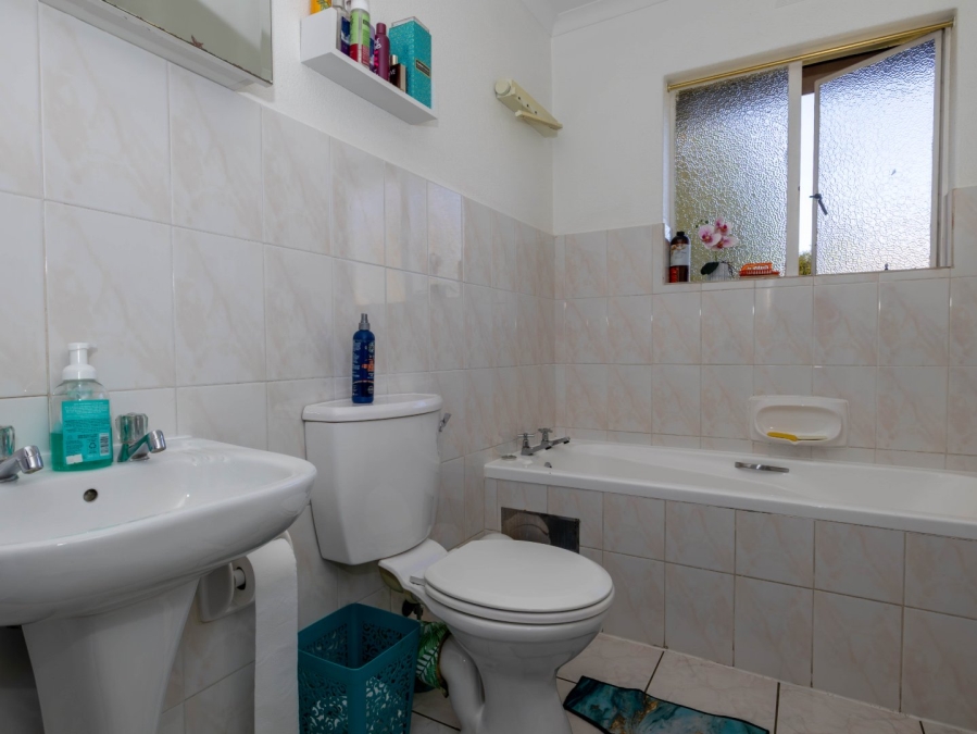2 Bedroom Property for Sale in Eden Glen Gauteng