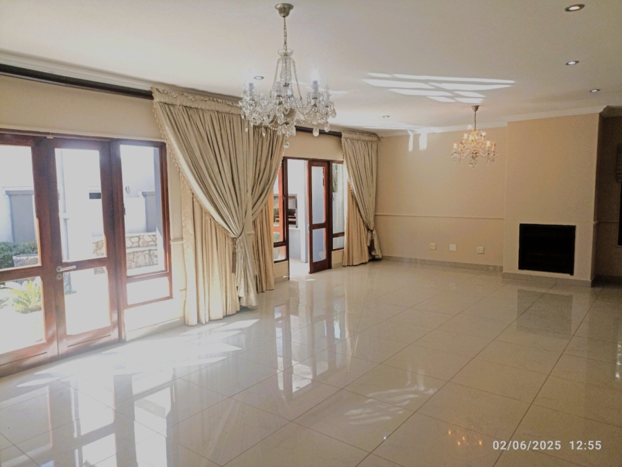 To Let 4 Bedroom Property for Rent in Broadacres Gauteng