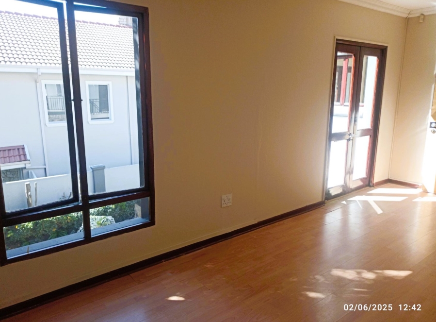 To Let 4 Bedroom Property for Rent in Broadacres Gauteng