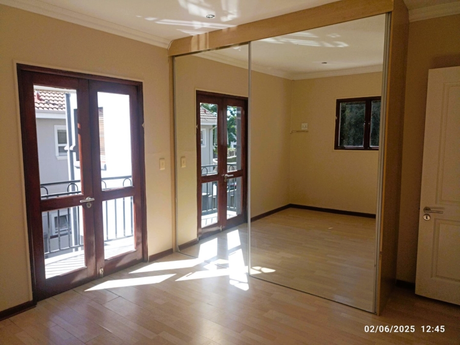 To Let 4 Bedroom Property for Rent in Broadacres Gauteng