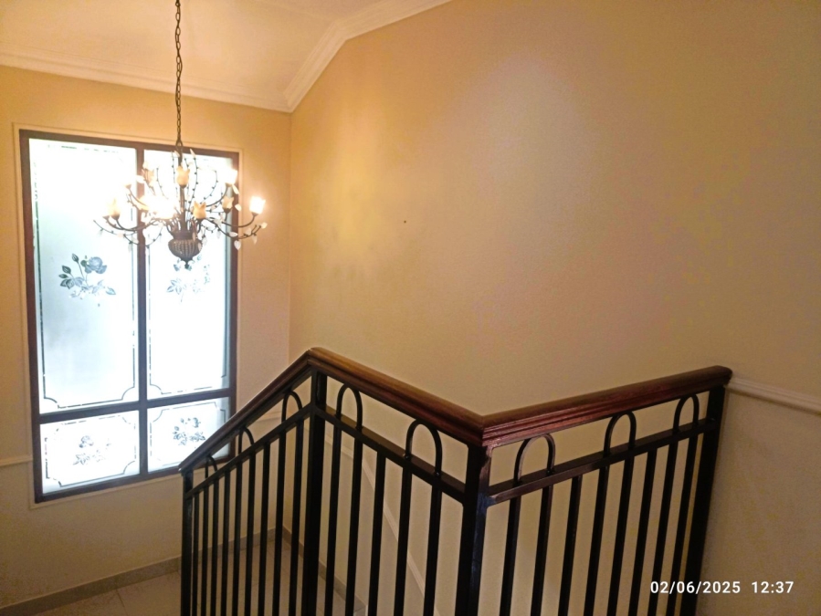 To Let 4 Bedroom Property for Rent in Broadacres Gauteng