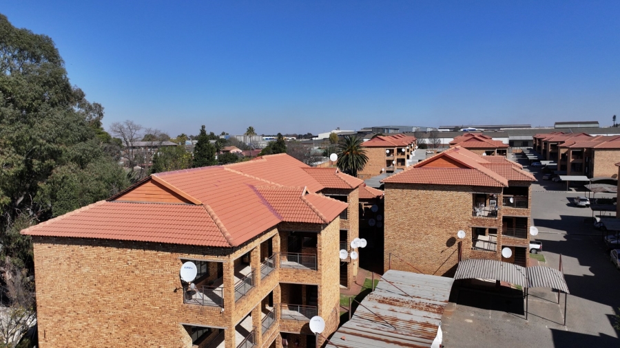 2 Bedroom Property for Sale in Klippoortje Gauteng