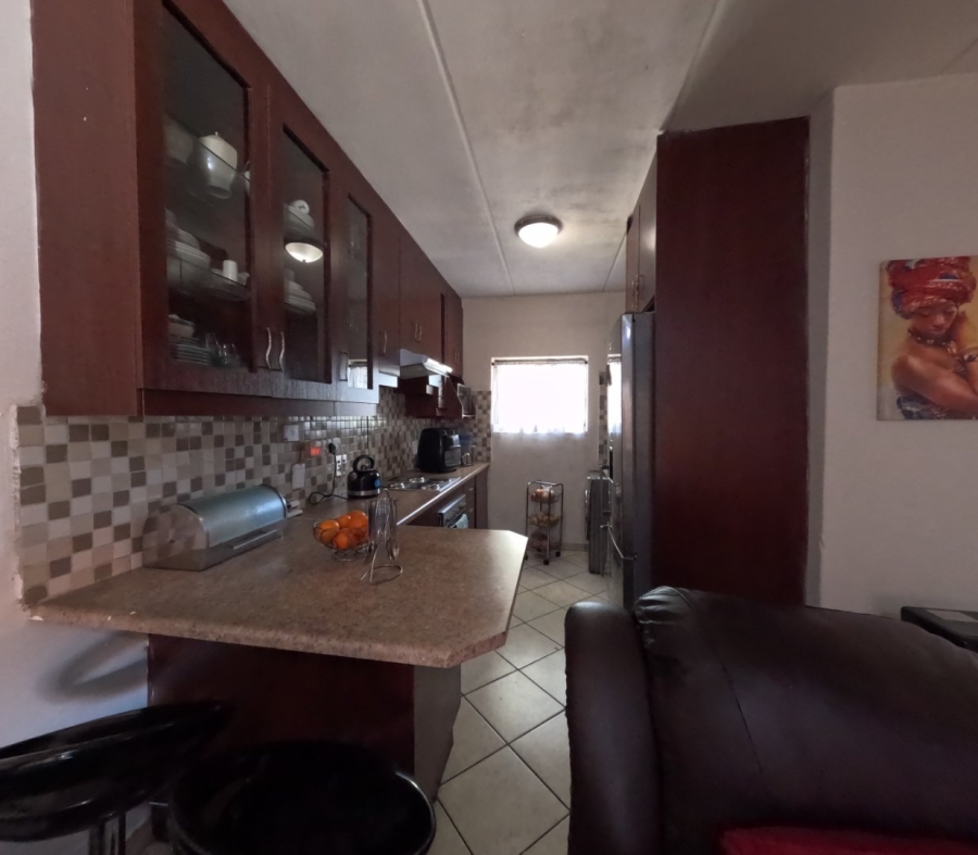 2 Bedroom Property for Sale in Klippoortje Gauteng